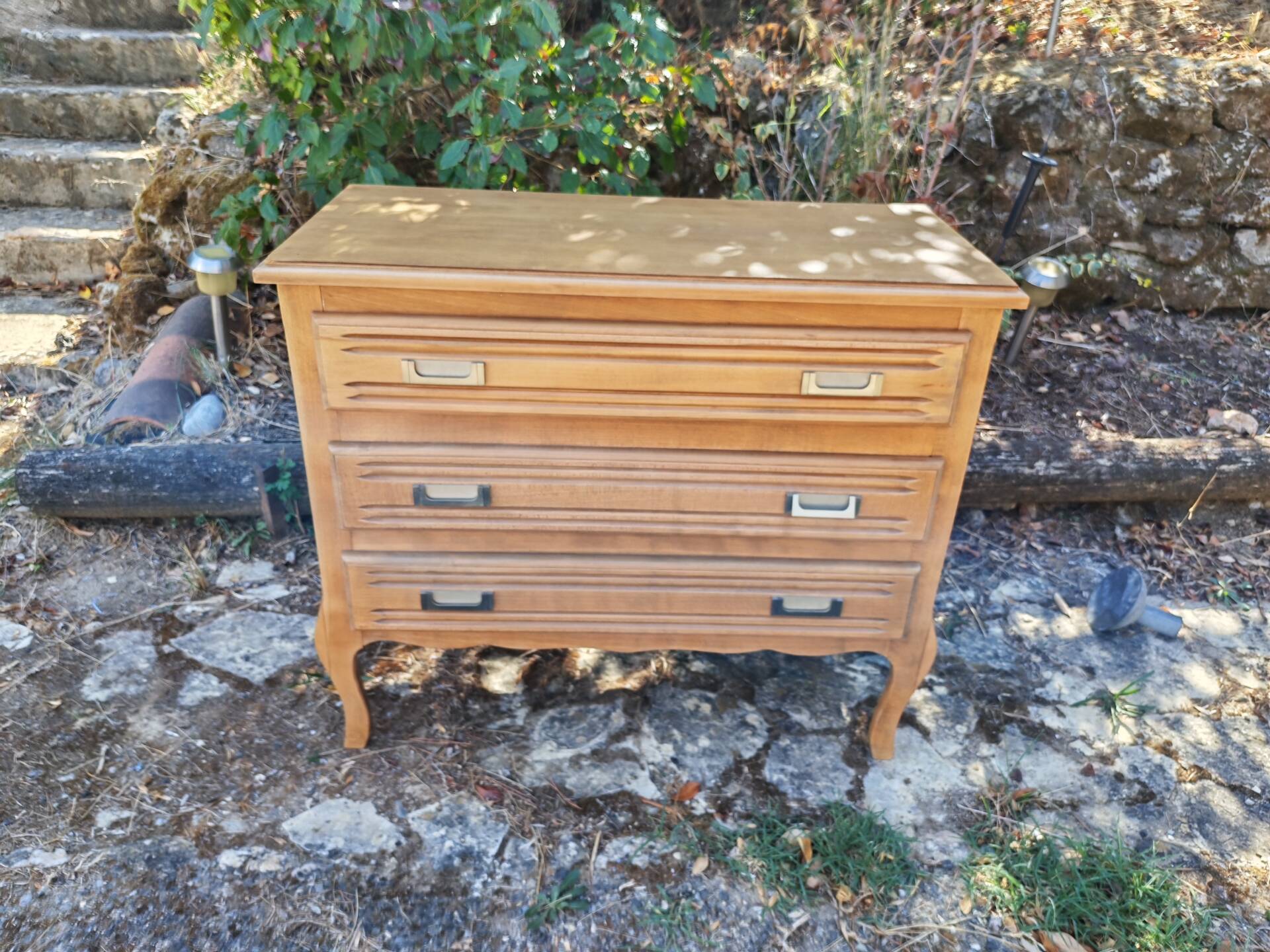 Commode vintage en chêne, rénovée.