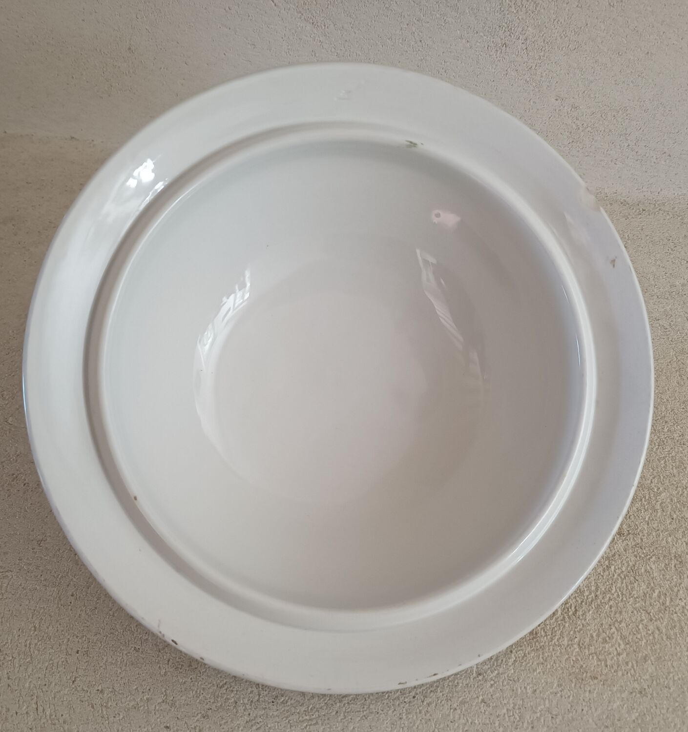 Tureen and ravier Saint Amand and Hamage