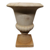 Large Médicis stone planter basin