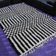 Tapis en laine pure fait main traditionnelle blanc et noir taille 250 x 250
