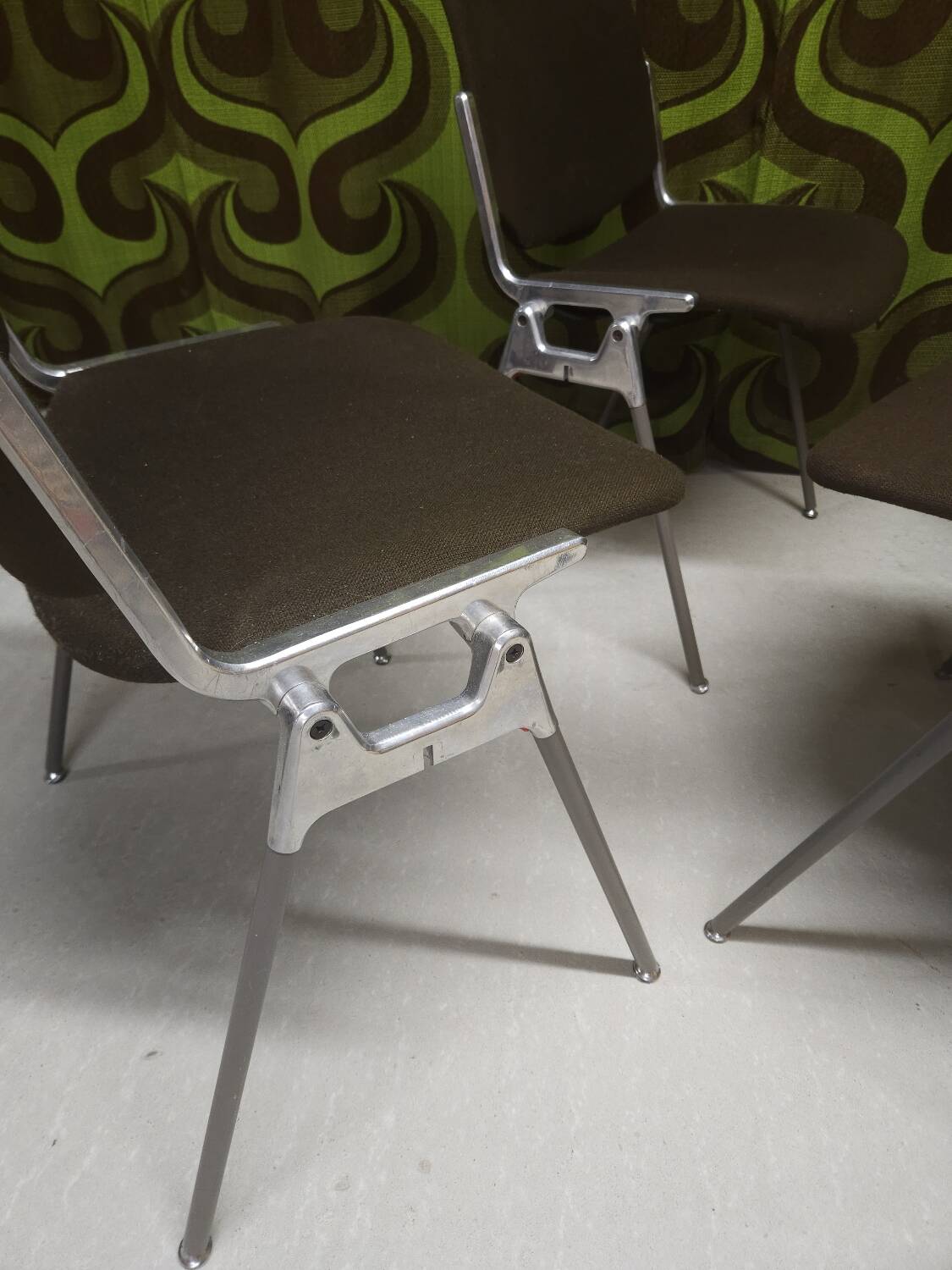 4 dsc castelli chairs