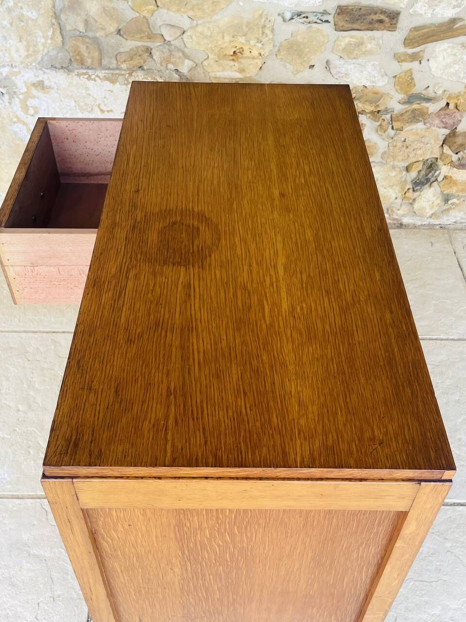 Vintage oak storage unit with drawers from the 50s/60s.