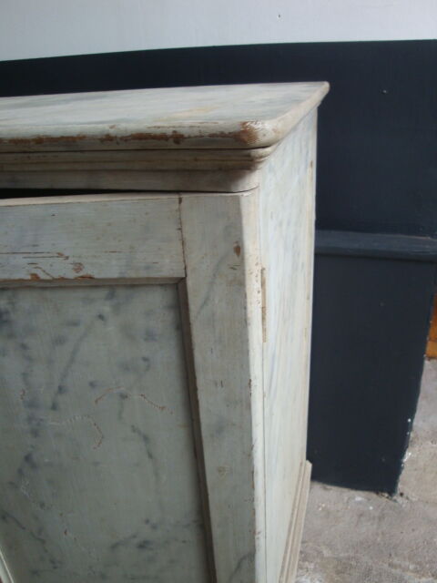 Marble effect buffet