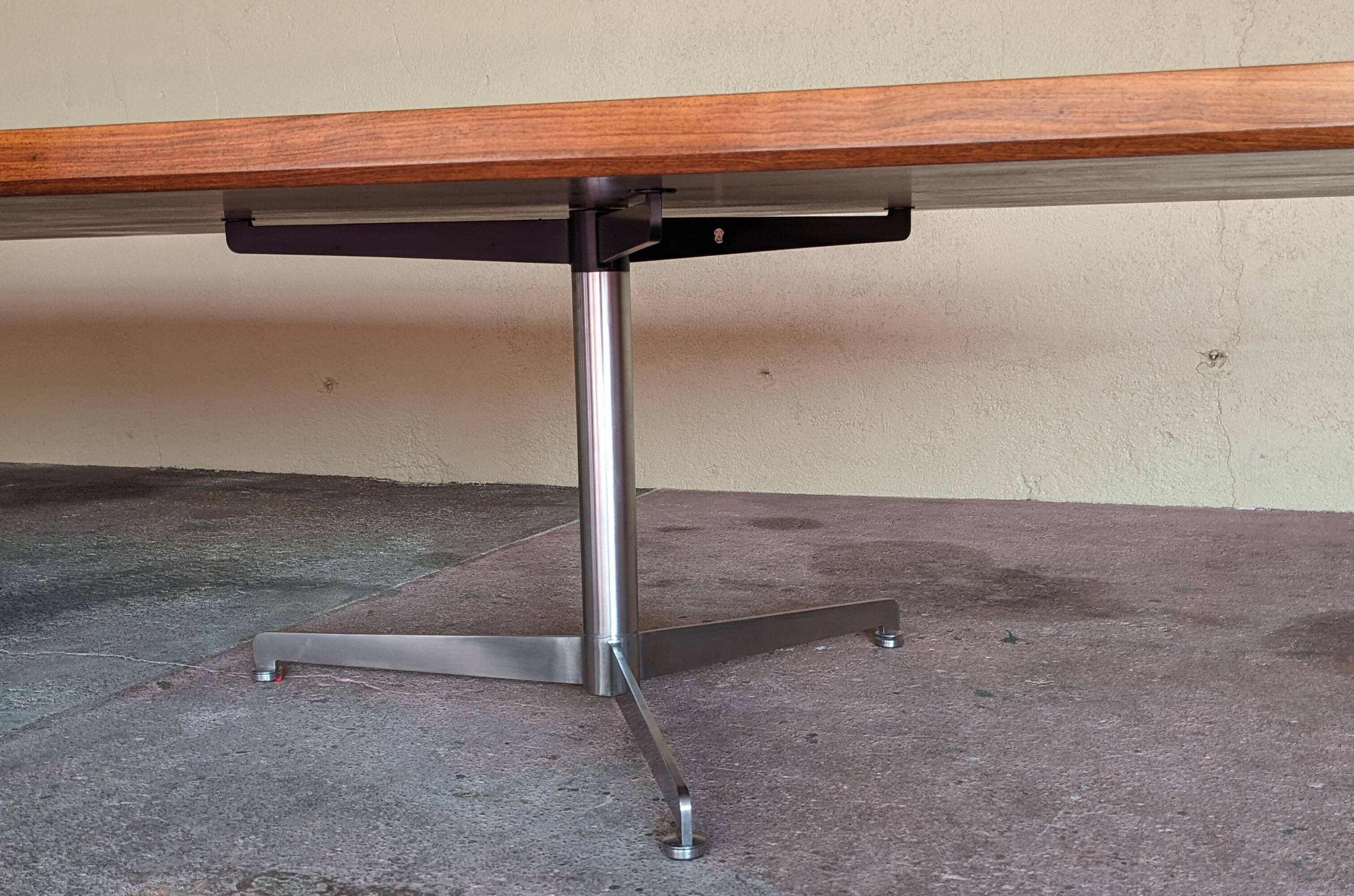 Rosewood conference table by Osvaldo Borsani for Tecno 1968