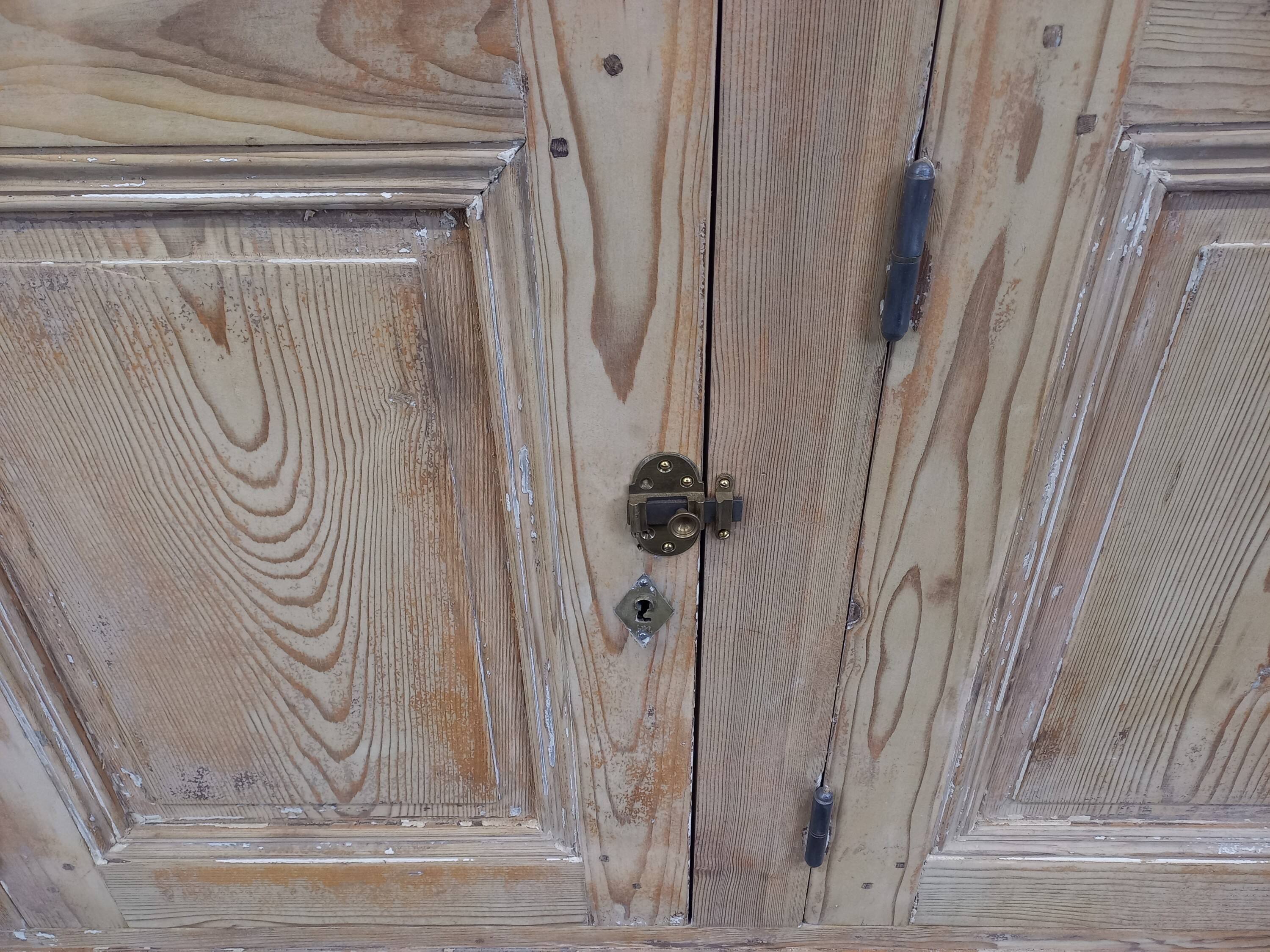 Rustic 3-door sideboard