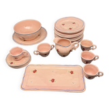 Pink ceramic dinner service with small flower patterns – 1224b7