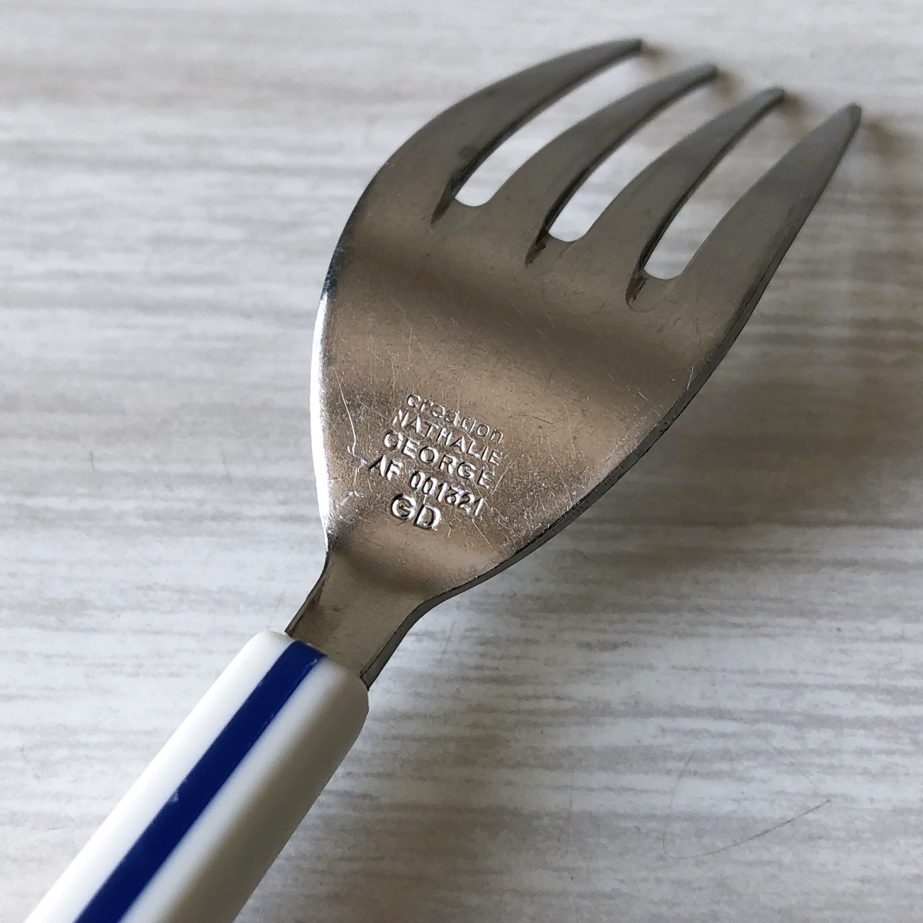 Set of 4 forks and 4 knives Air France of the 70s by Nathalie George