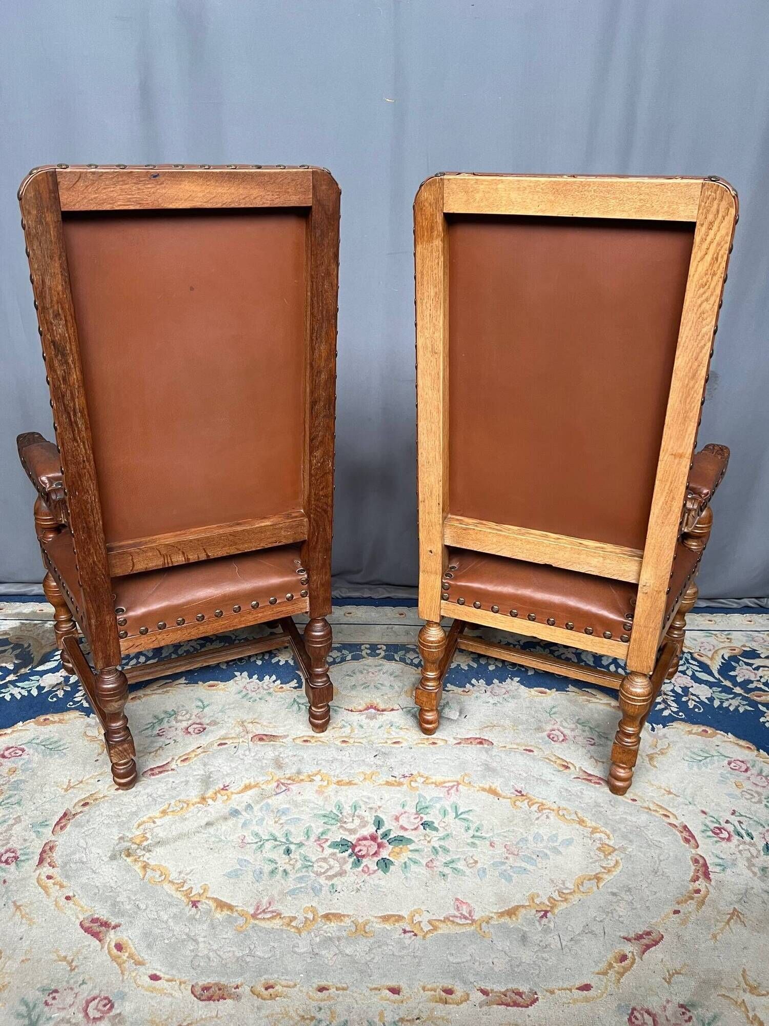 Pair of Renaissance armchairs. Carved solid oak. Holland. Late 19th century.