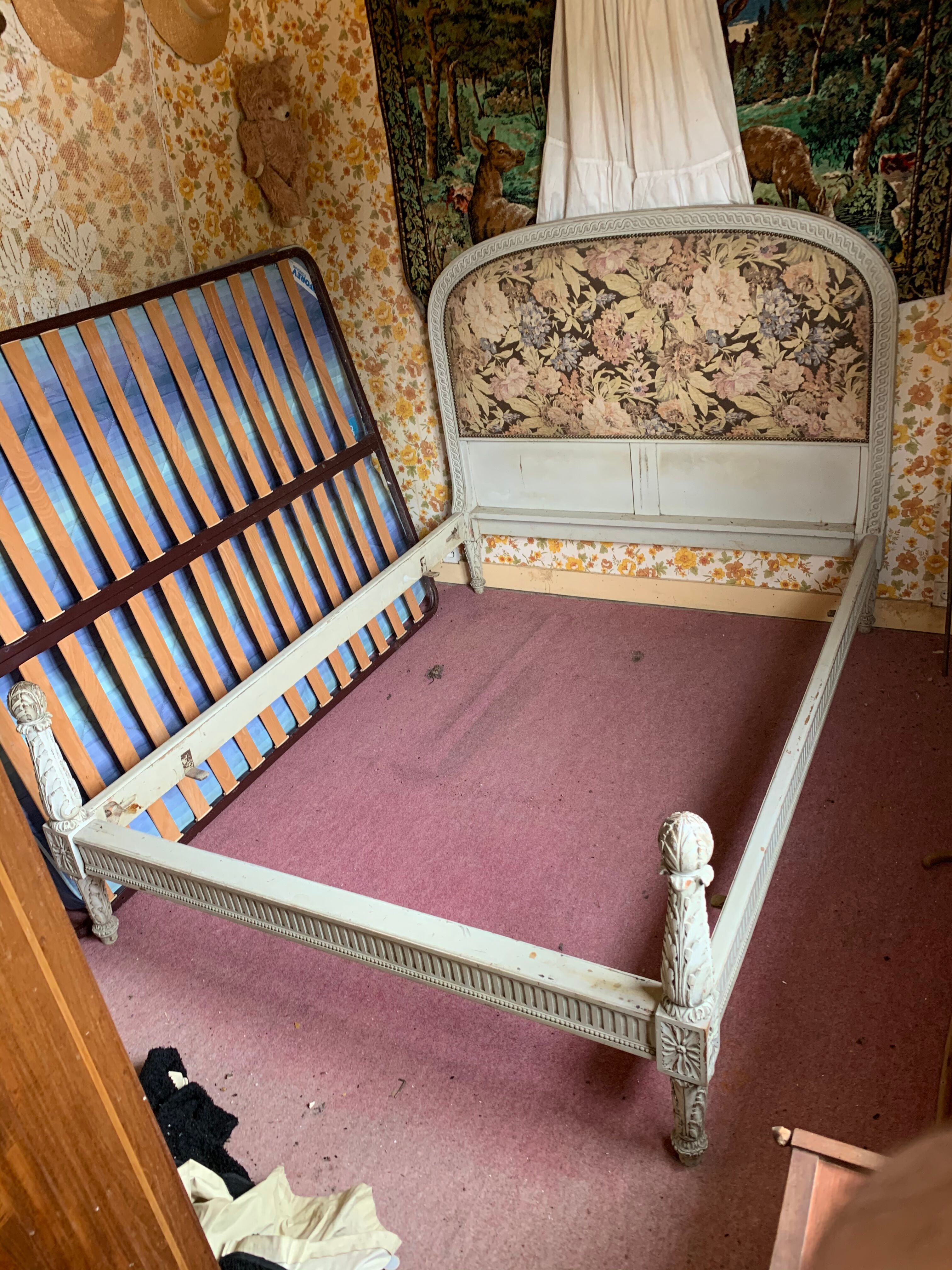 Restoration era bed