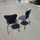 Paires dés chaises en bois