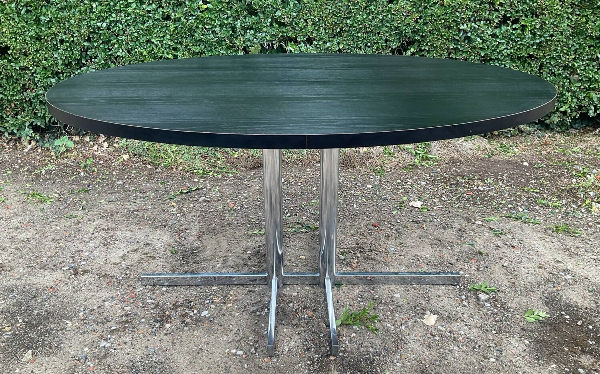 Table à manger ovale Tavo Belgium années 70