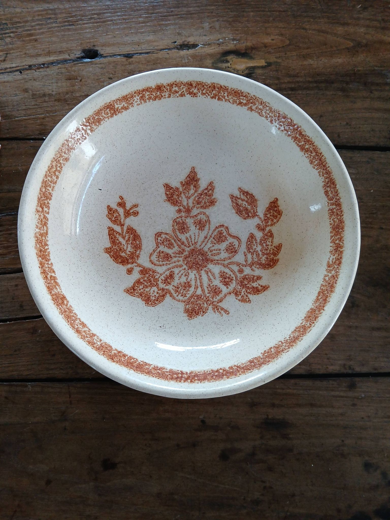 Set of 19 stoneware plates