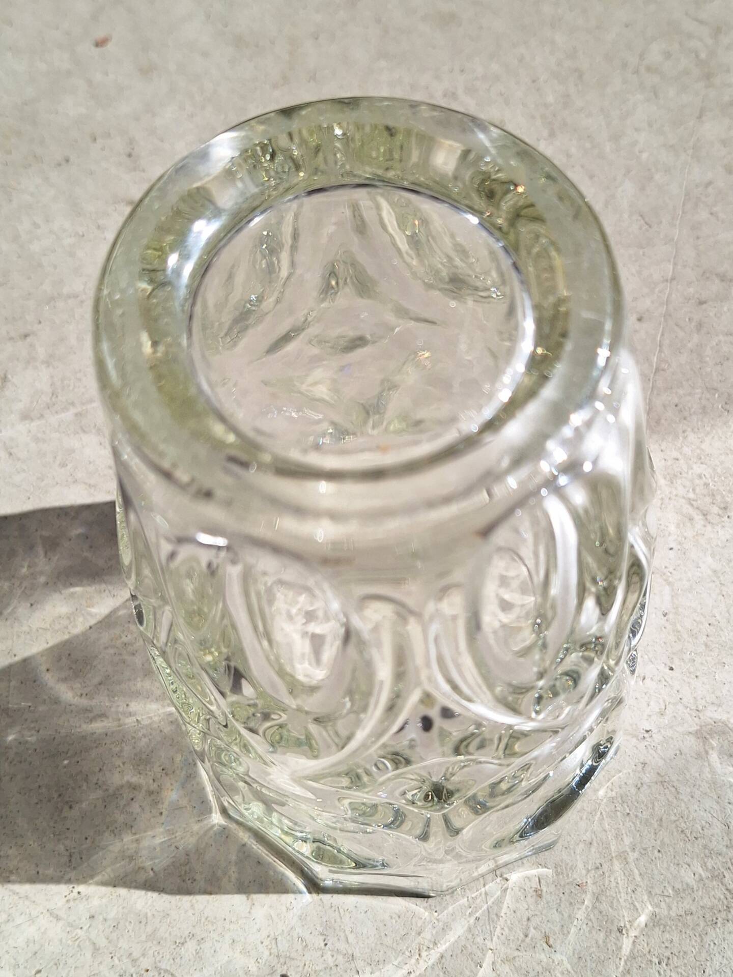 Vase en verre moulé annees 60/70