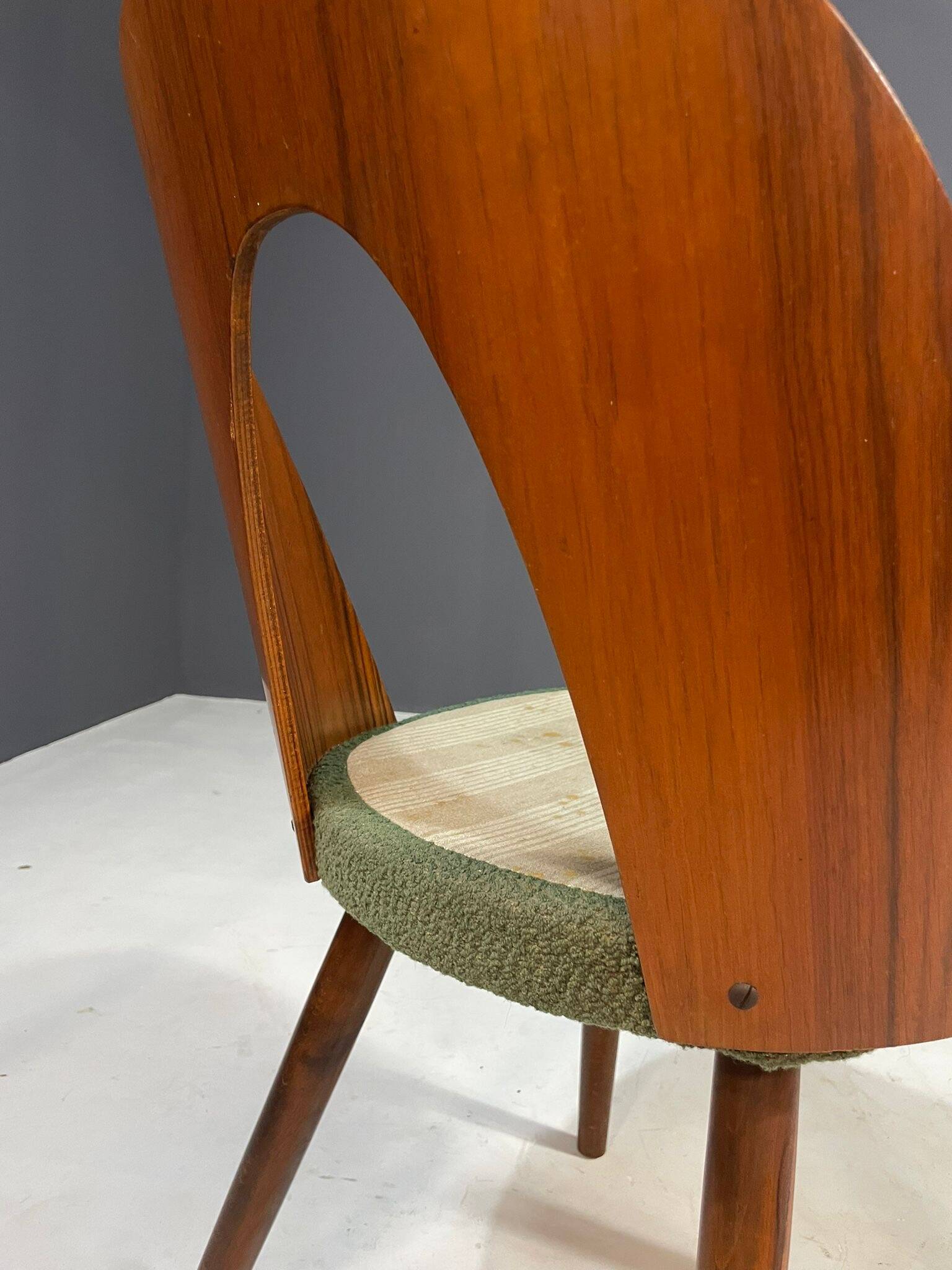 Set of 4 dining chairs by Antonín Šuman, Czechoslovakia, 1960s