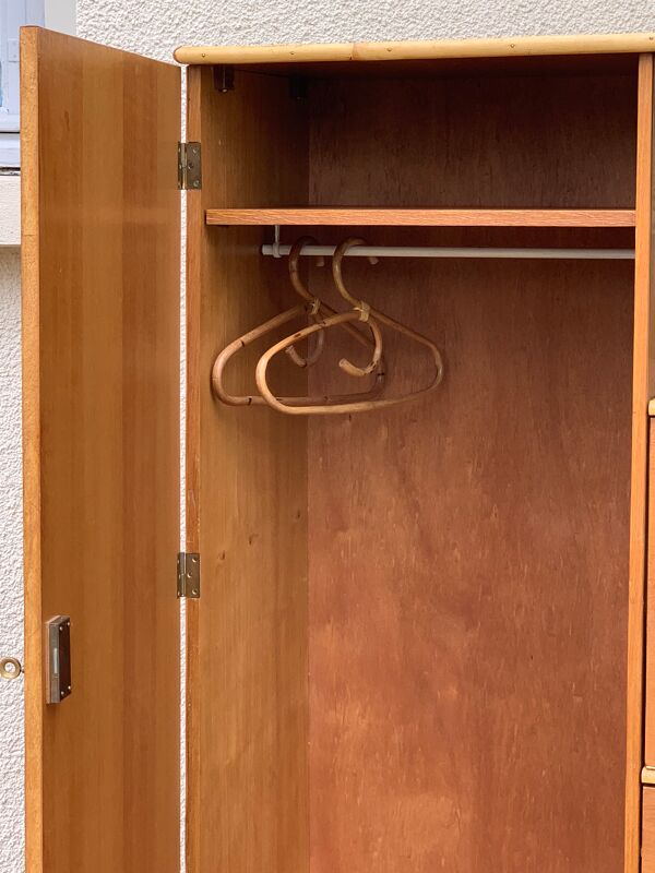 Armoire rotin et pieds compas 1960