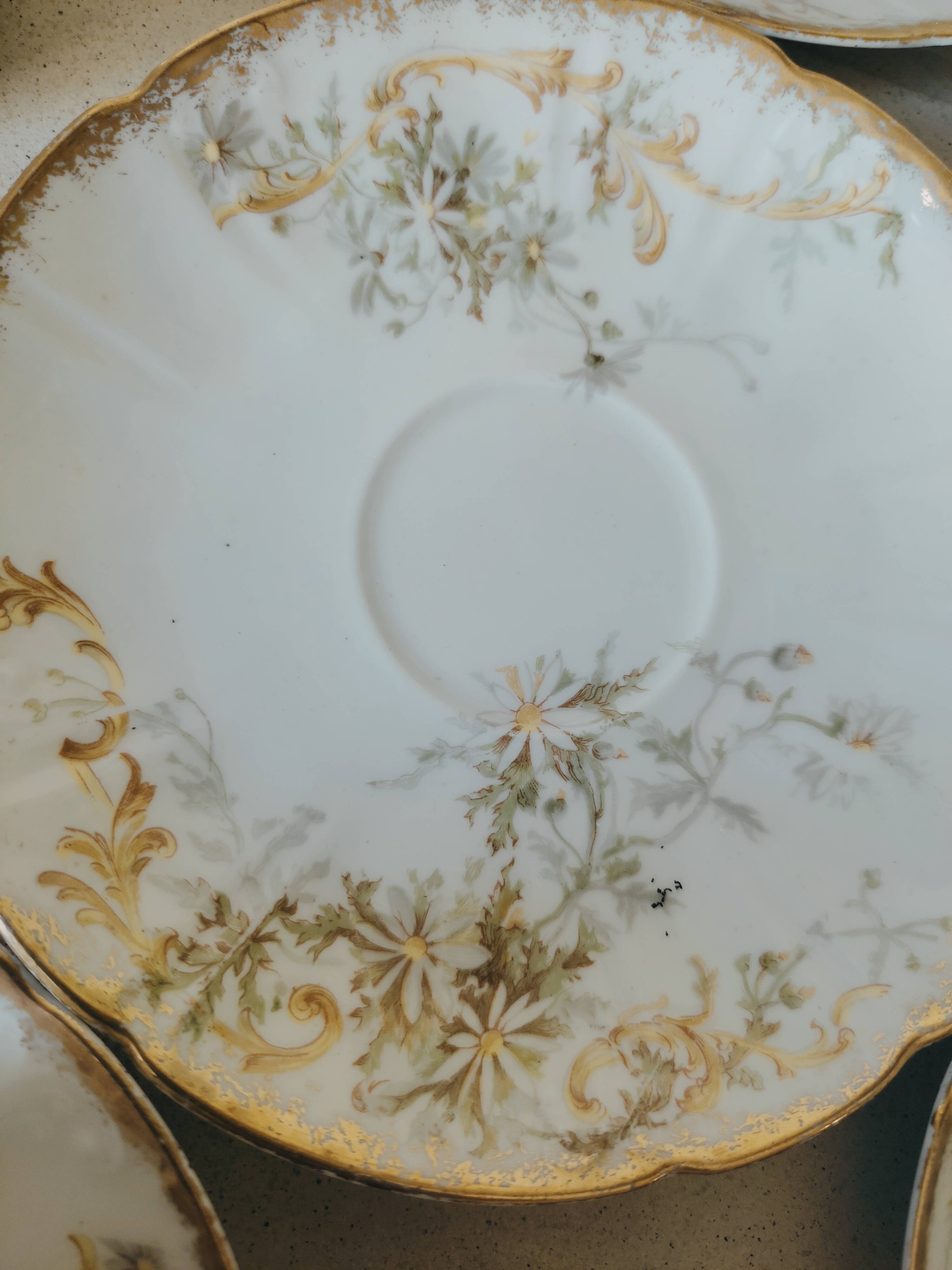 6 fine porcelain coffee cups