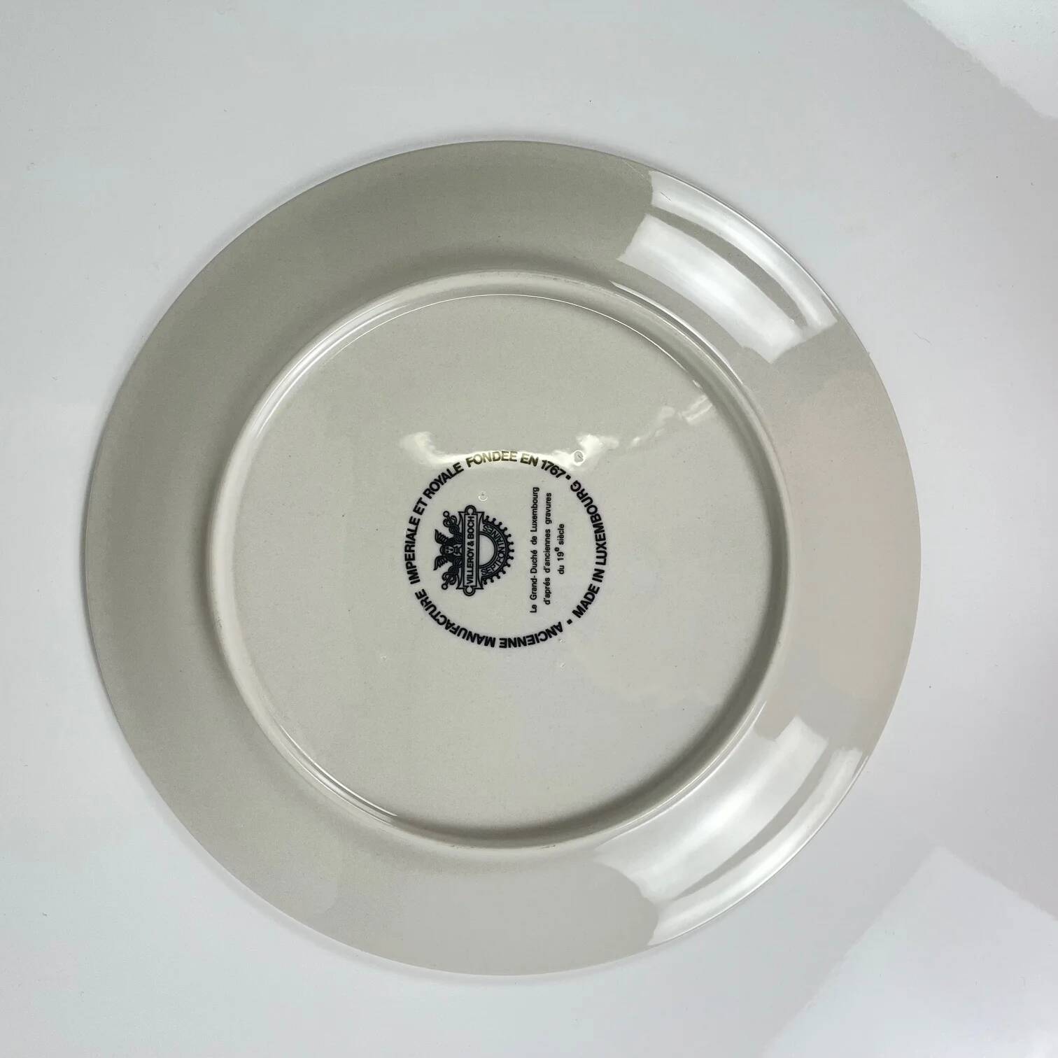 Villeroy & Boch dish "Wiltz, luxembourg", gray