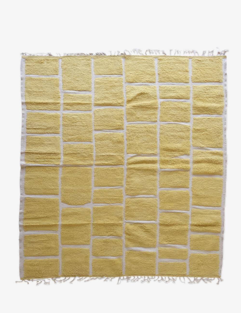 Tapis jaune contemporain