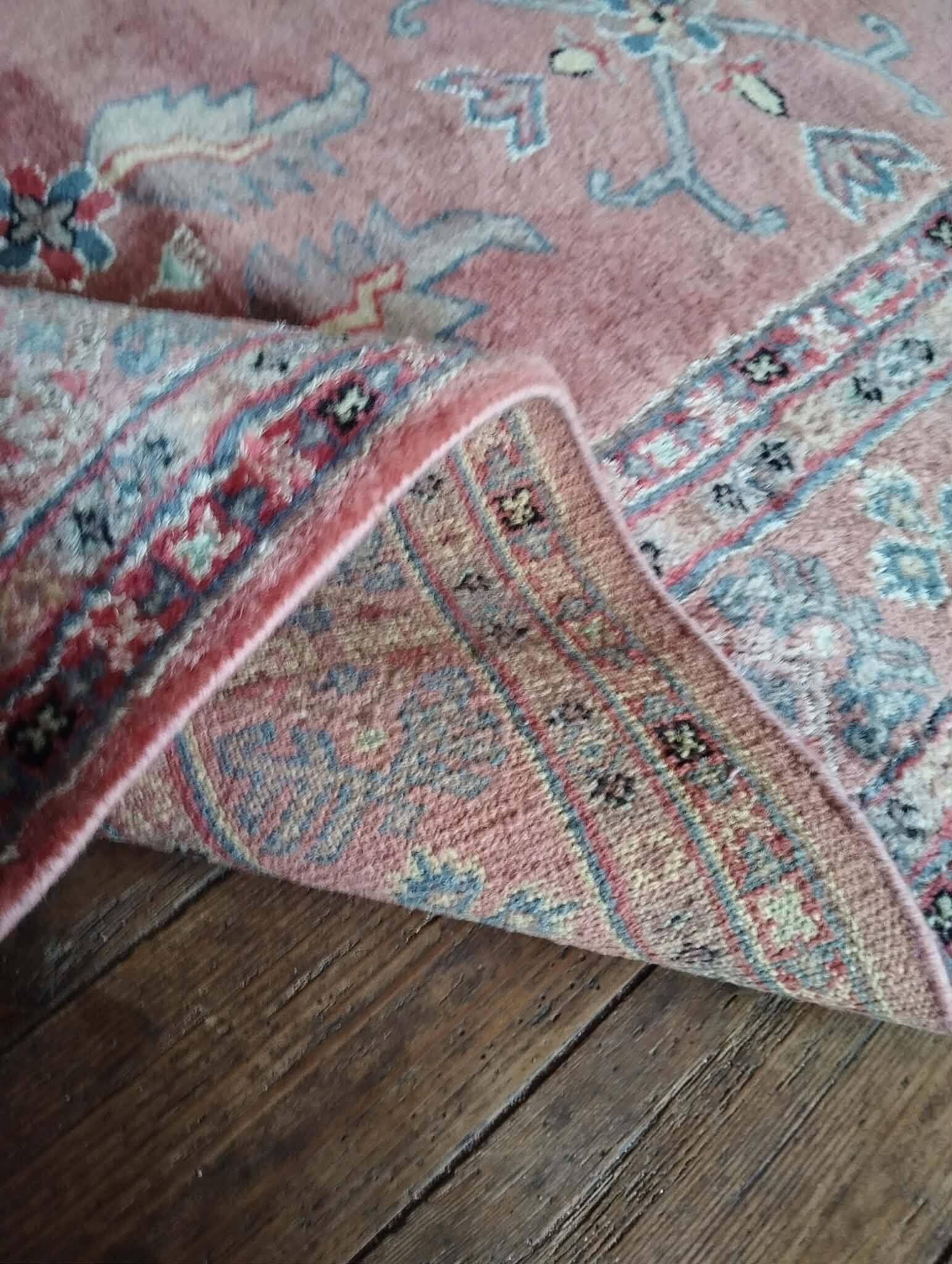 Handmade Pakistani Caucasian rug 259x192cm