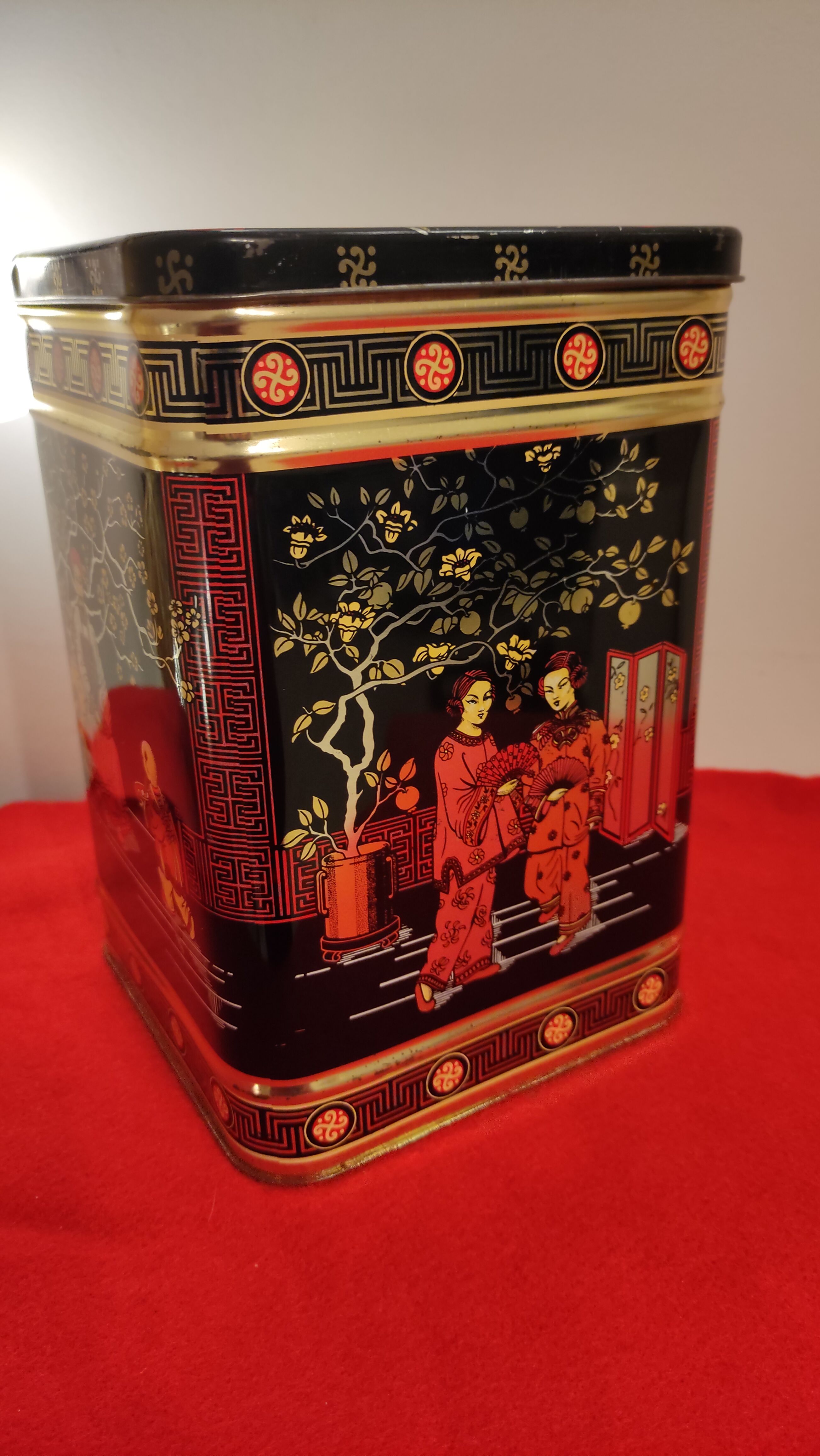 English metal tea box