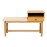 Oak 'gossip chair' bench