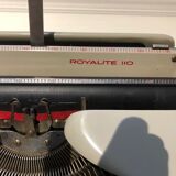 Typewriter Royalite 110