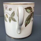 2 Wegdwoog porcelain cups