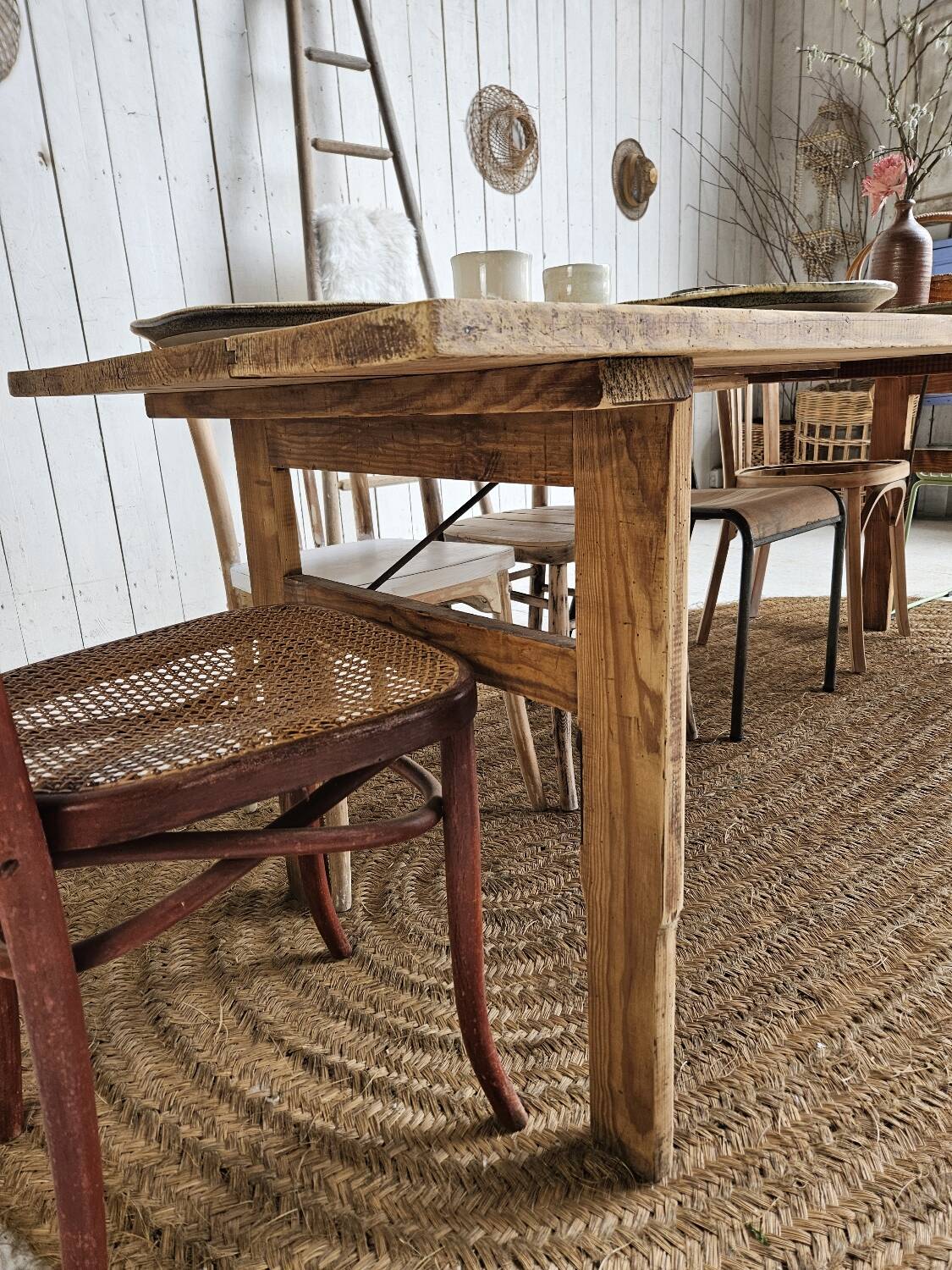 Guinguette farm table