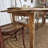 Guinguette farm table