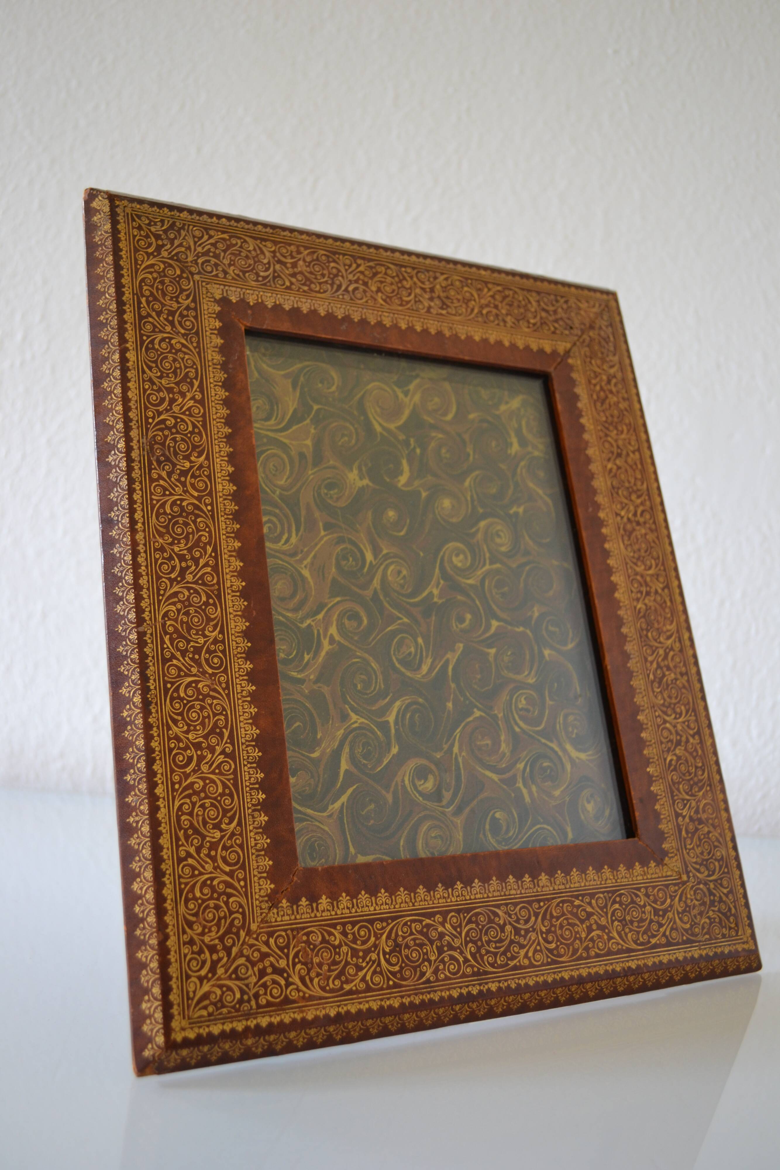 Photo frame 30s