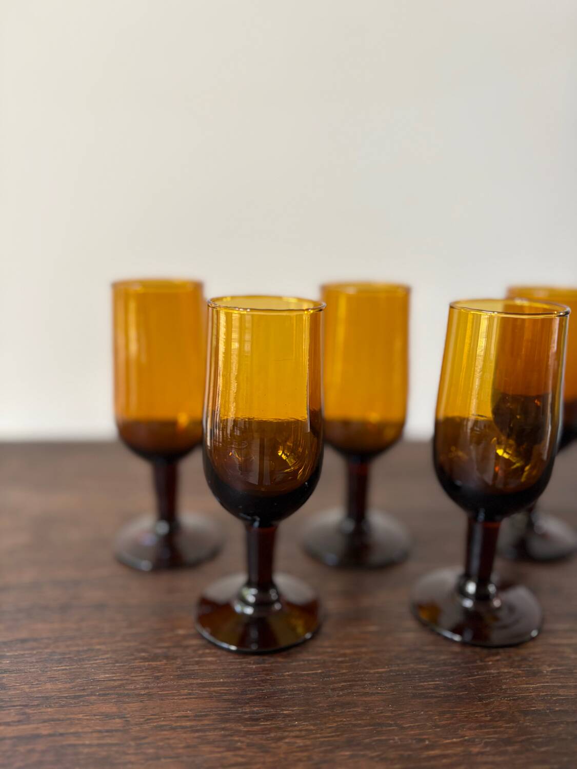 Set of 5 vintage 70s amber stemmed wine glasses
