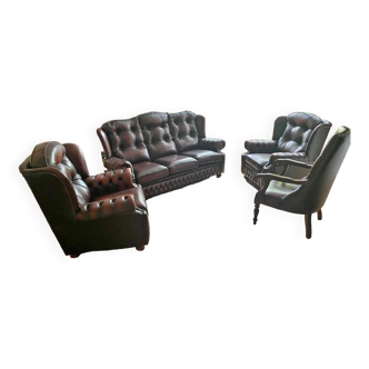 Salon chesterfield vintage ( canapé + 2 fauteuils + chaise )