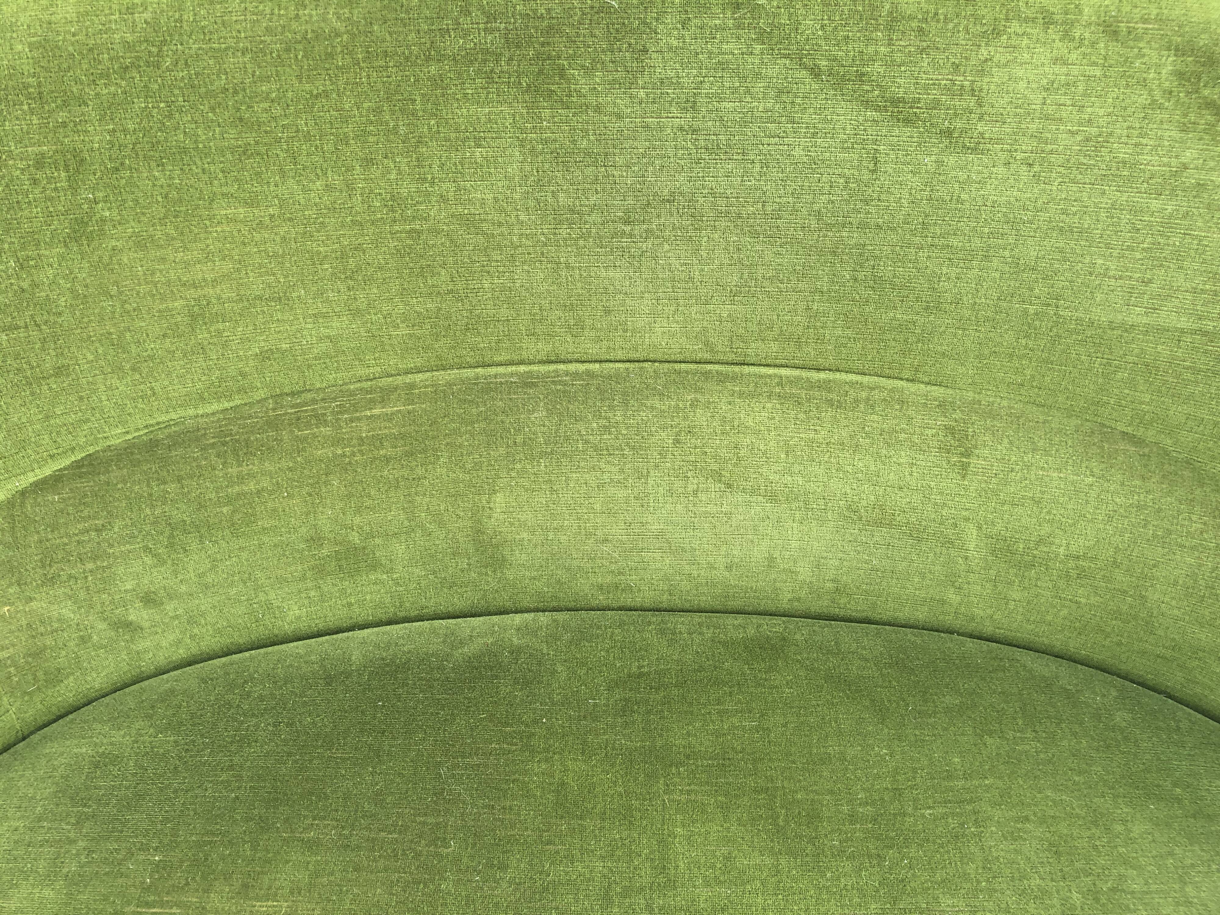 Toad sofa in green velvet