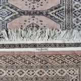 Vintage hand-woven Pakistani Bukhara rug 146x95cm.