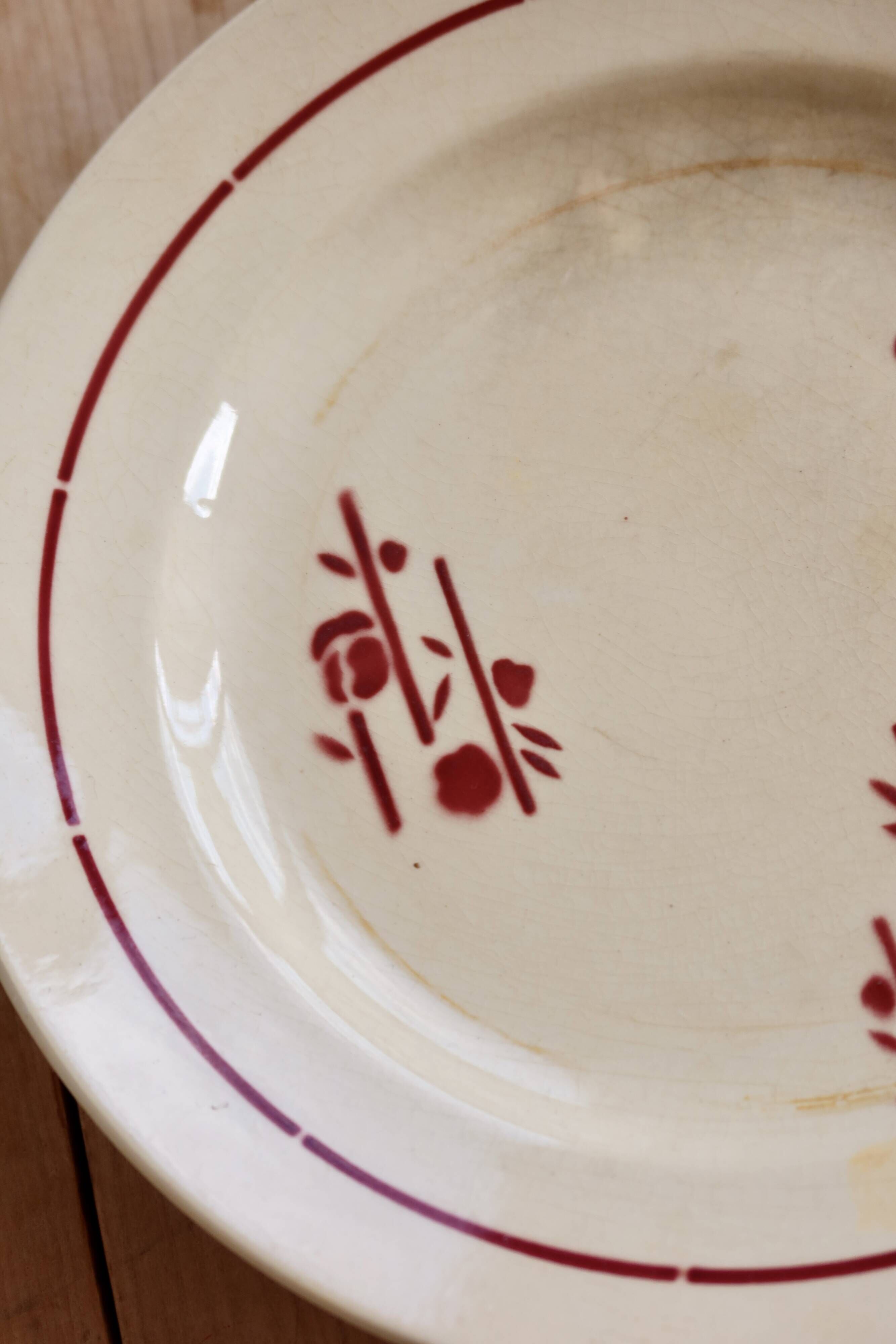 Antique dessert plate, ironstone, Saint Amand model 211 – Flo decoration.
