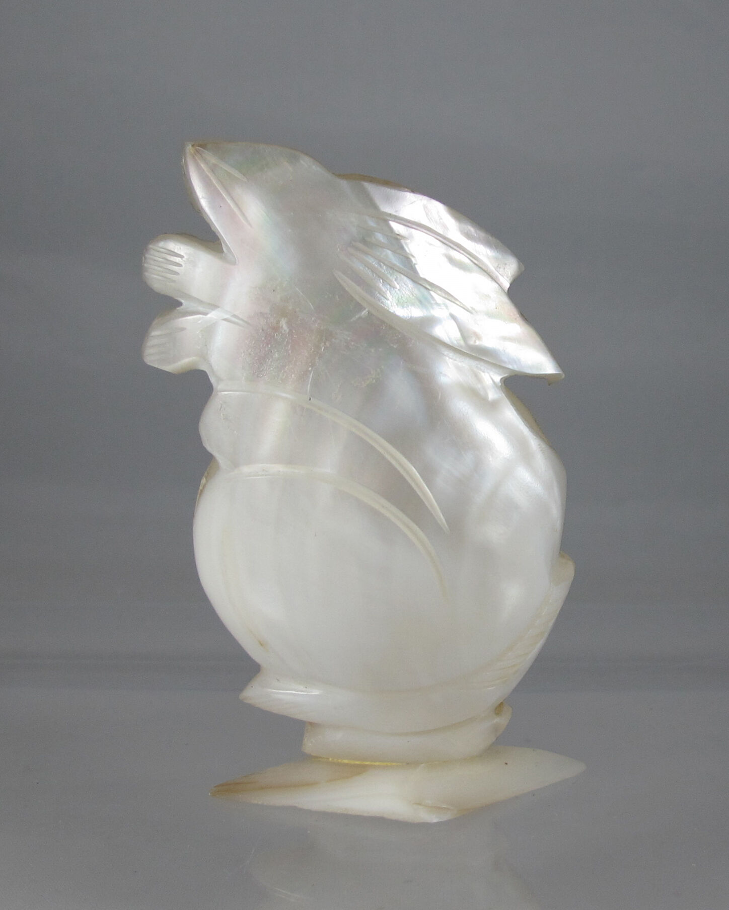 Mother-of-pearl vase