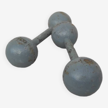 Pair of vintage cast iron dumbbells 2x8 pounds 4 kg