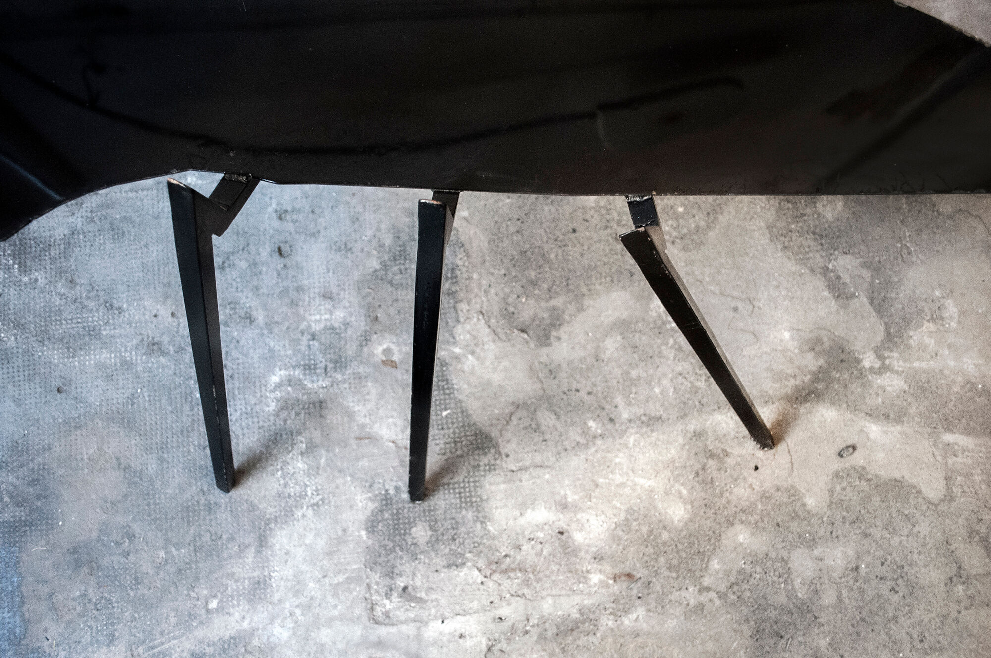 Coffee table Series "the whitefly" edition Galleria Marco Cappello 2011 Unique piece by Sergio Ragalzi