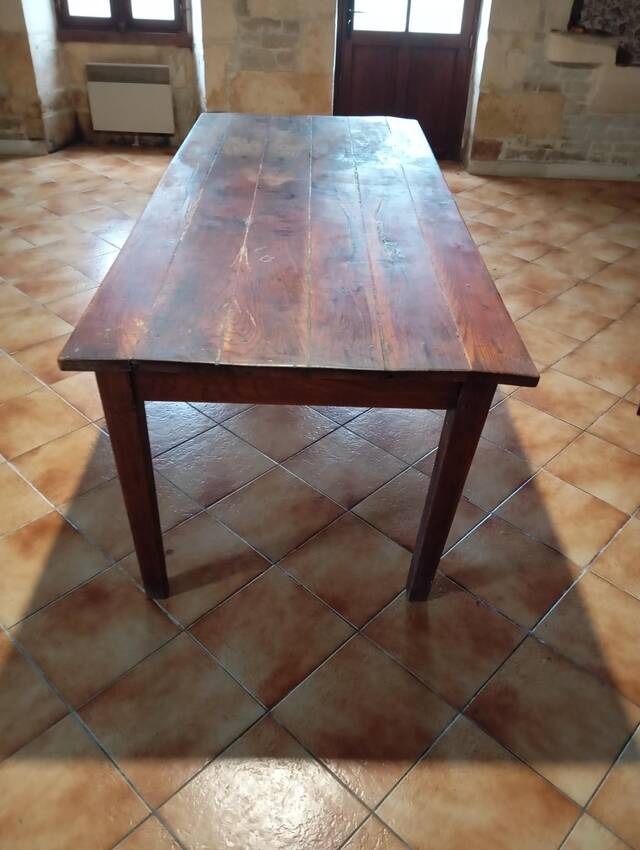 Table de ferme dite "de couvent" en bois fruitier (cerisier ou merisier)
