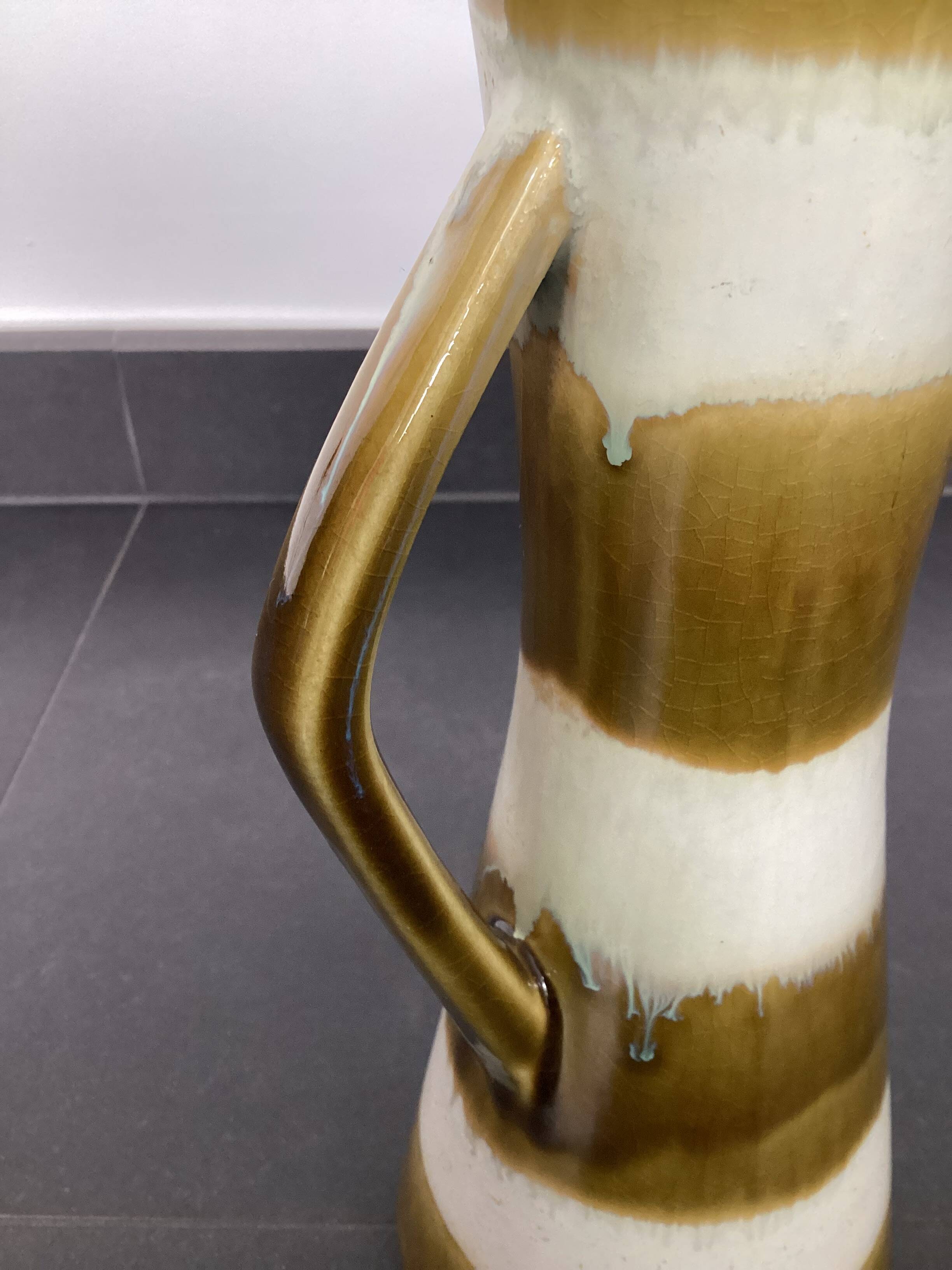 Bay West Germany vase, West German ceramics, 1960s-1970s