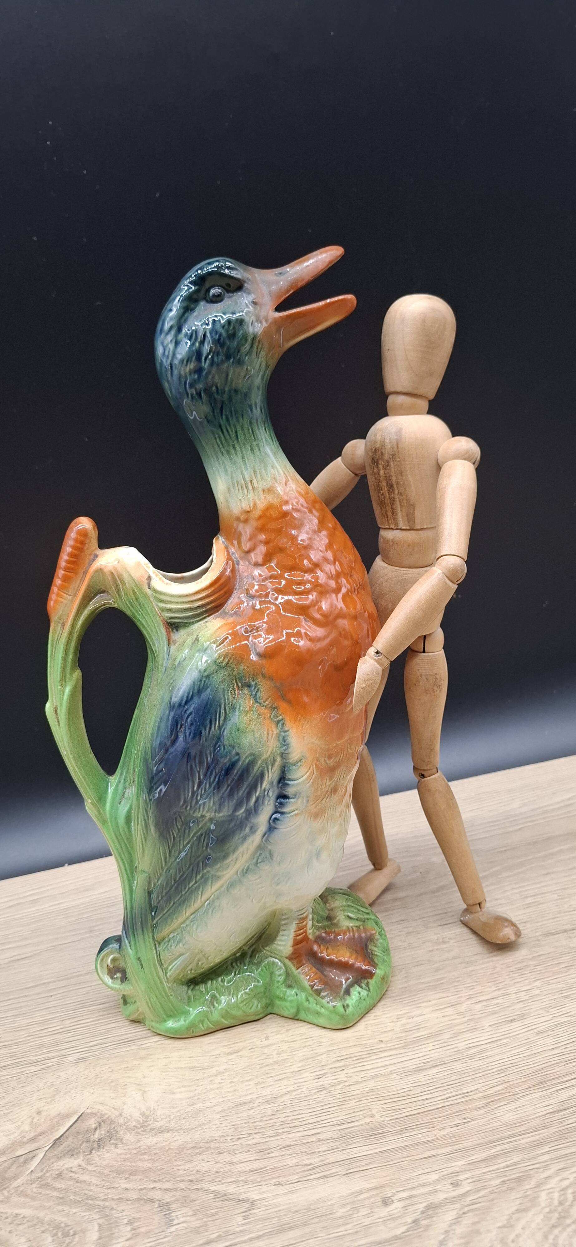 Saint Clément duck carafe pitcher