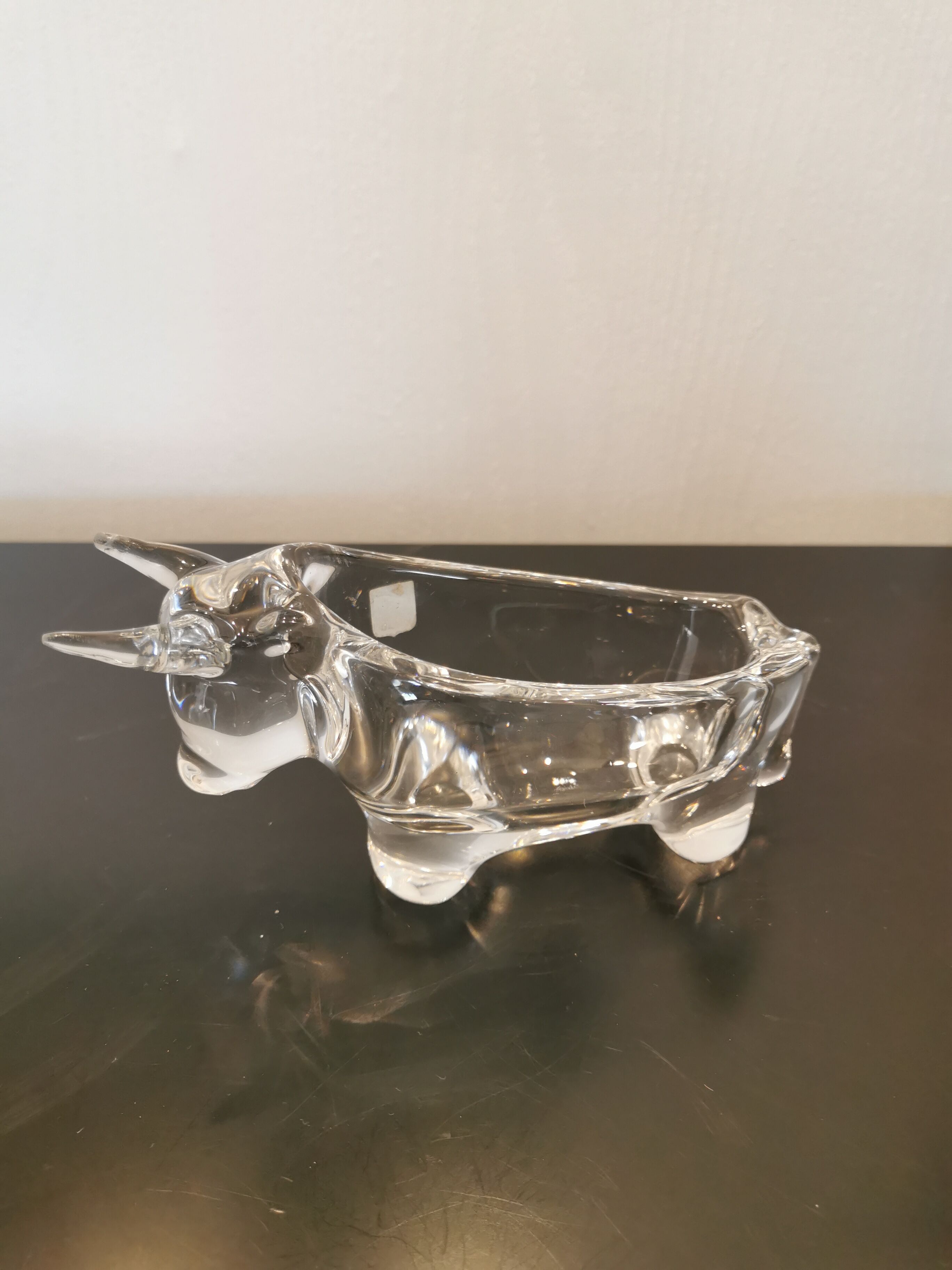 empty pocket/animal ashtray in Vannes crystal: Taurus