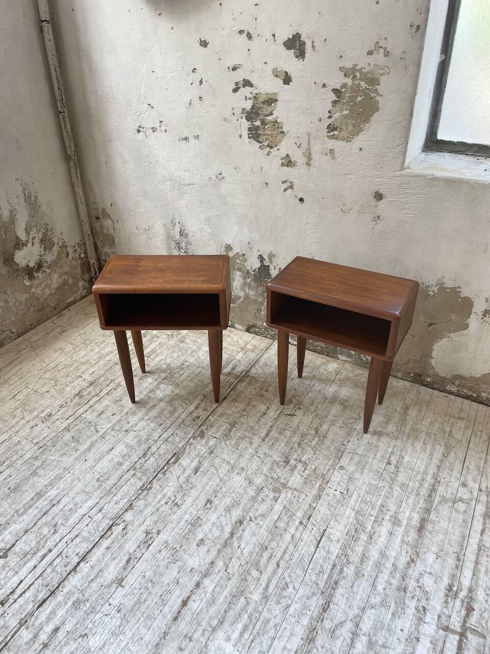 Paire de chevet scandinave en teck