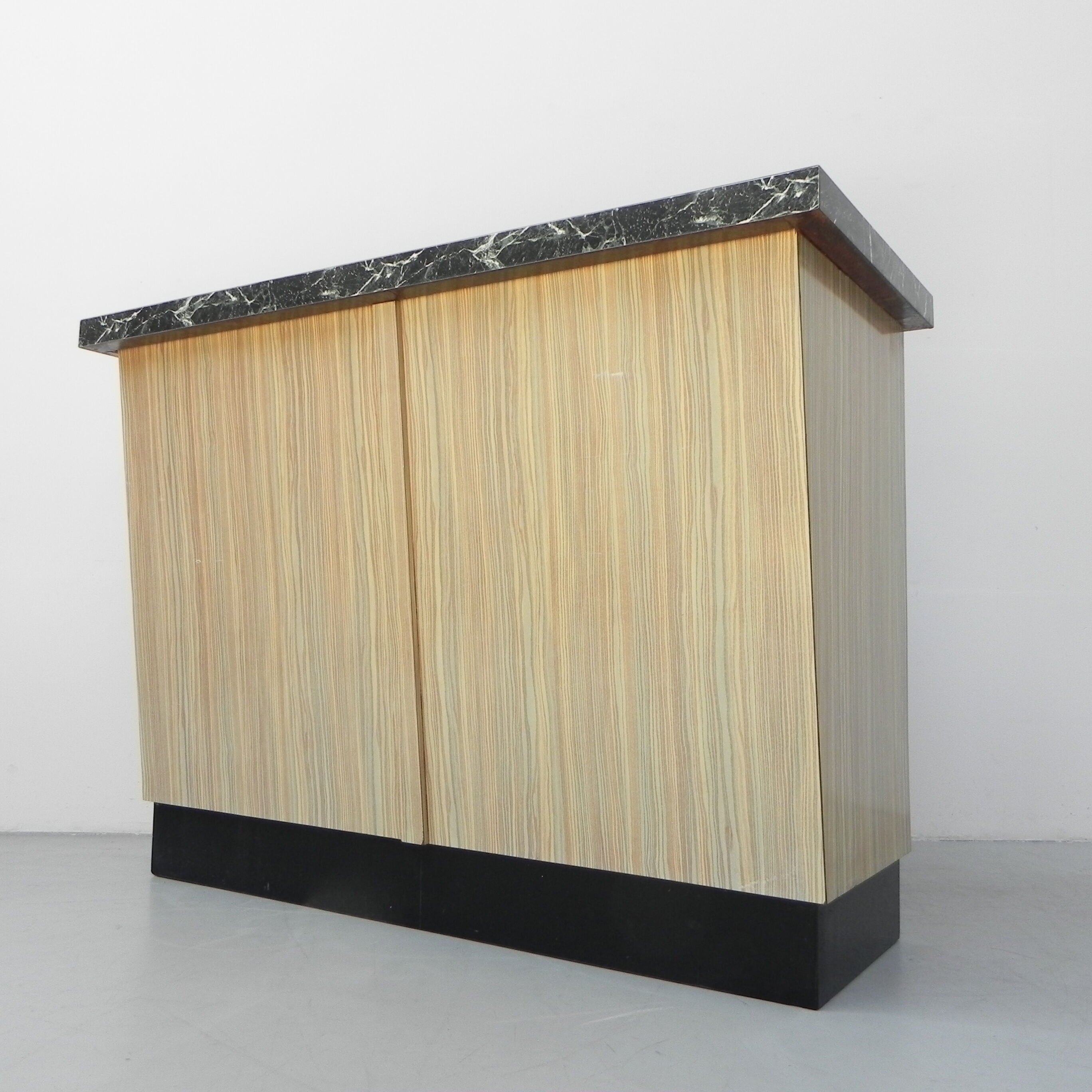 French formica bar, 156 cm wide