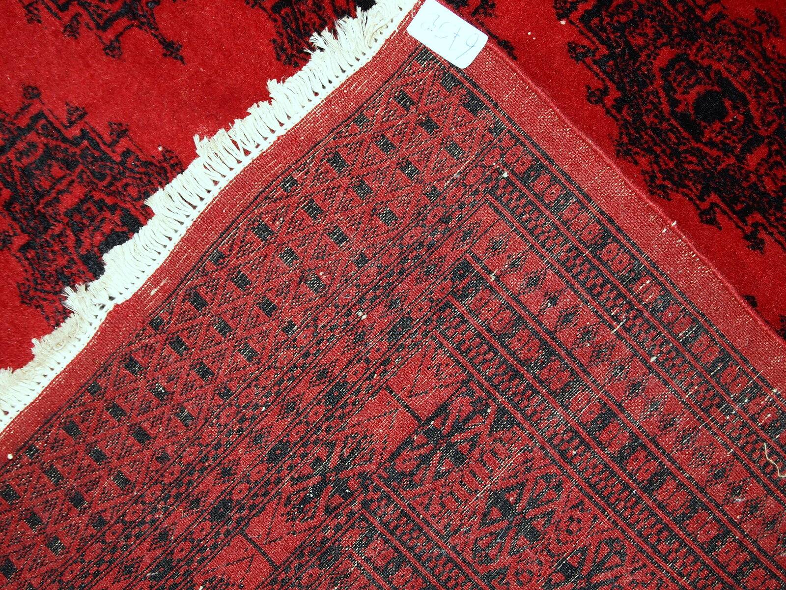 Tapis vintage fait main Ersari en laine rouge vif (122cm x 179cm)