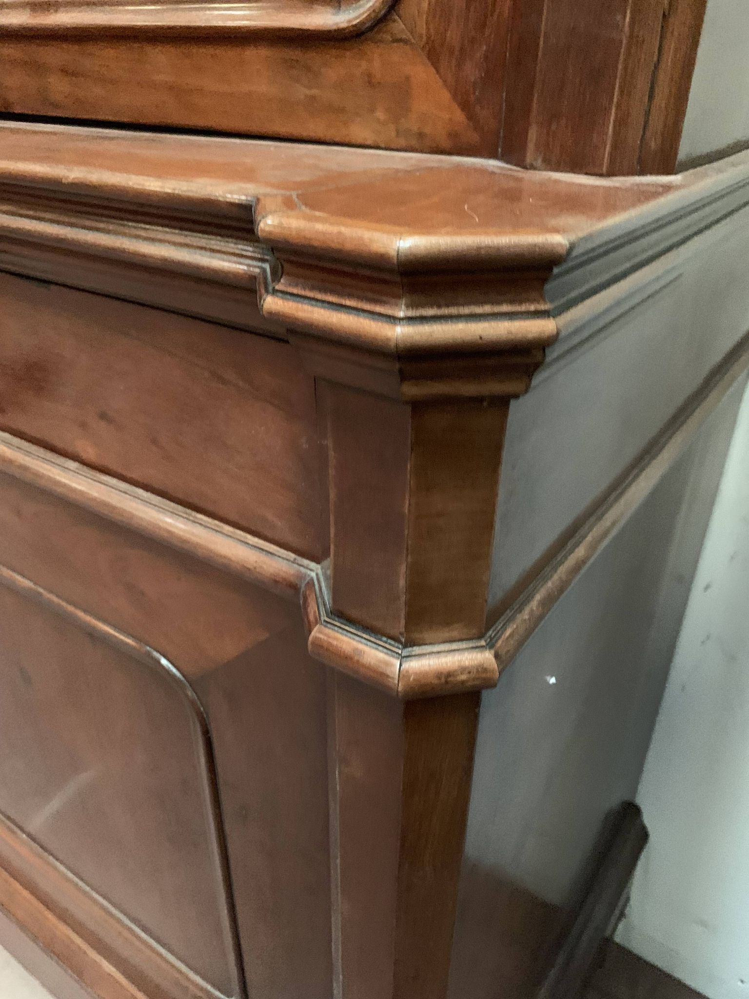 Window furniture in two bodies Napoleon III Mahogany and veneer XIX century