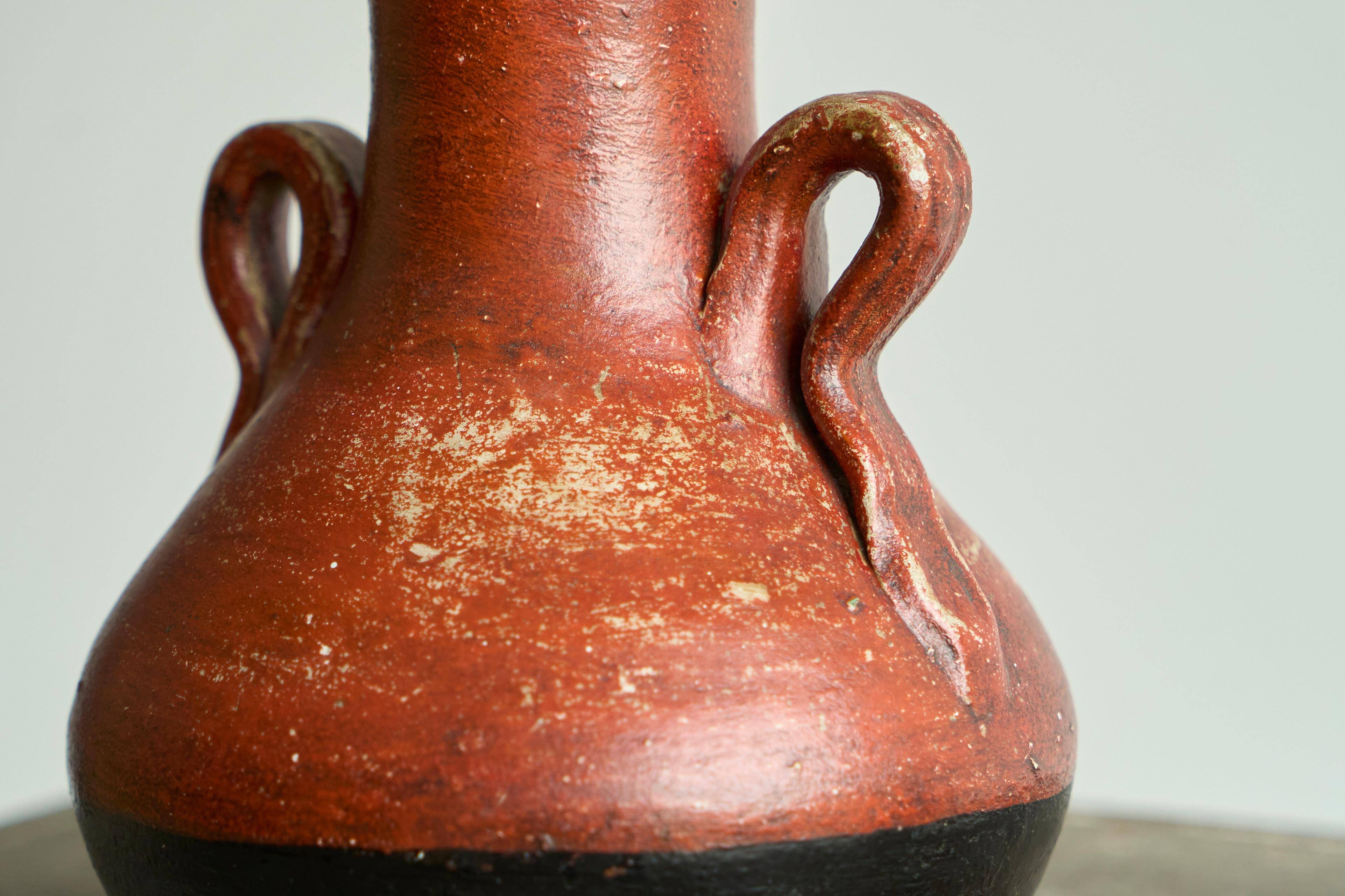 Sculptural ceramic vase from the early 20th century.