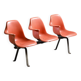 Banc de station de bus par Kiyonori Kikutake & Itsuko Hasegawa, Japon 1965
