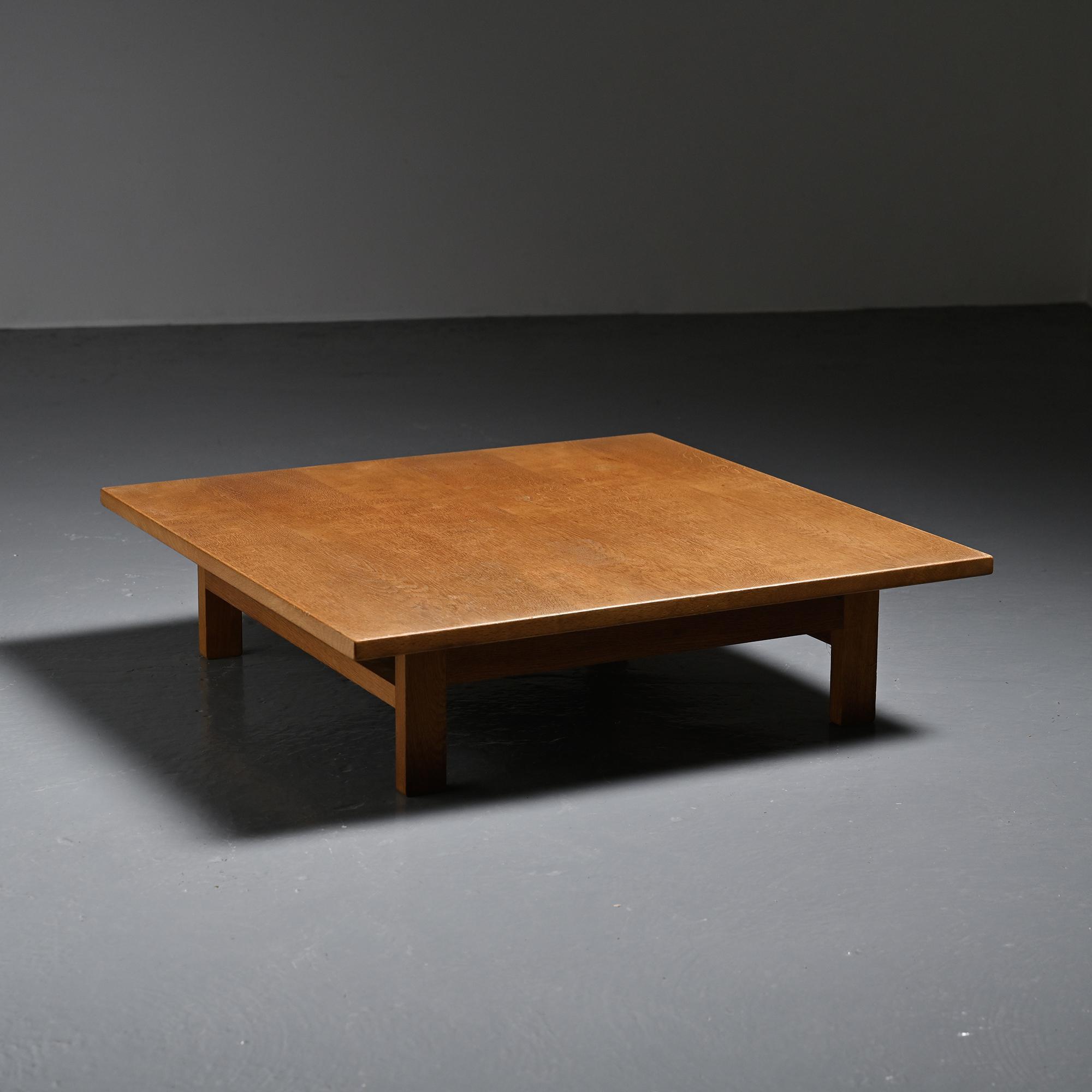 Table basse par Hans J. Wegner, Getama, Danemark, circa 1960