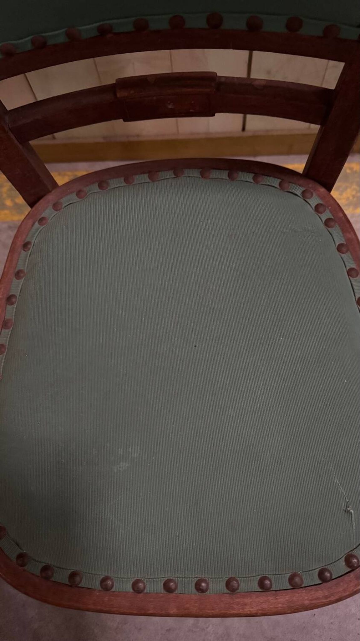 Chaise bistrot ancienne